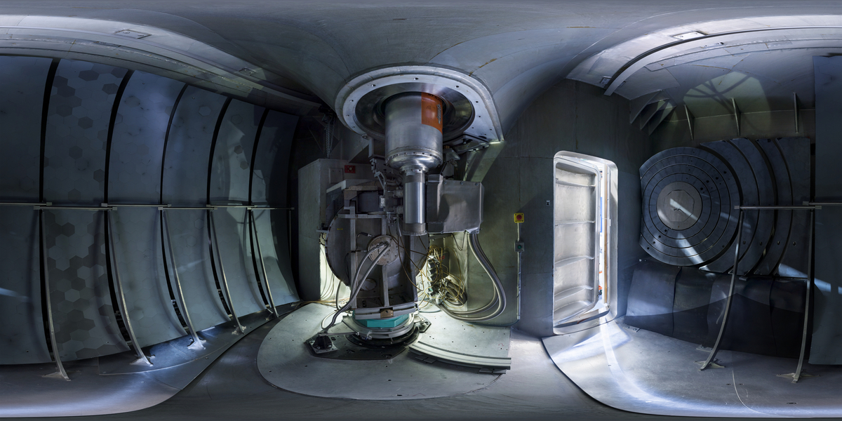 Panoramic view inside IN16B's secondary spectrometer Copyright: ©2019 Laurent Thion <ecliptique.com>