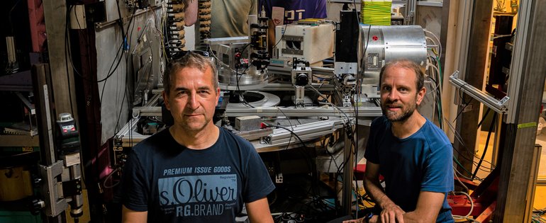 220718_S18 Interferometer with separated crystals.jpg