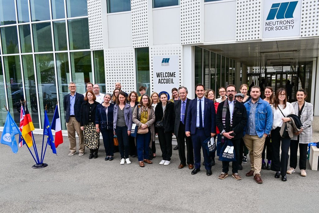 251010_ _Dir_Eur_AURA 01.jpg