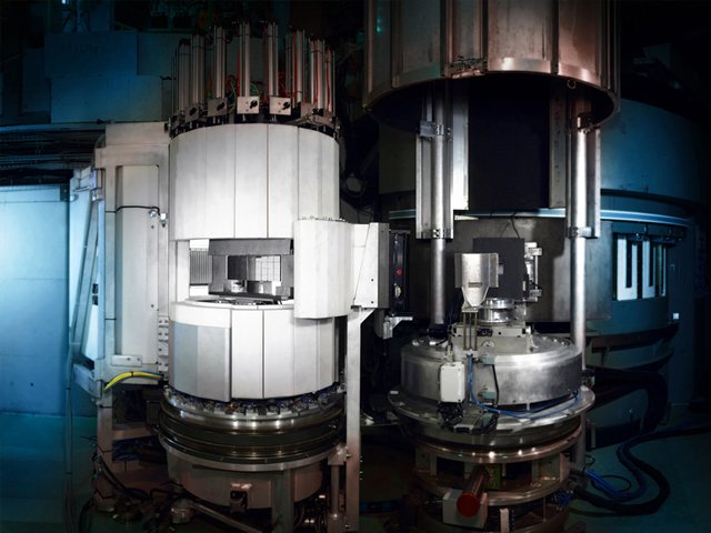 Card Thumbnail multianalyzer three axis spectrometers