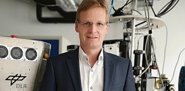 Portraet_AM_6 21 w.jpg