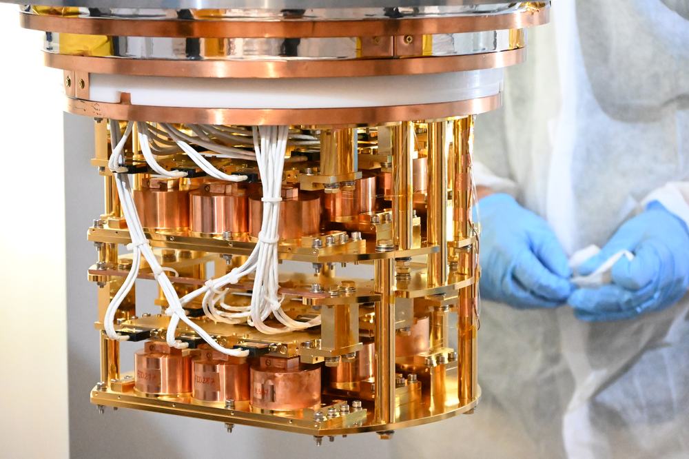Ricochet CryoCubes placed in the cryostat
